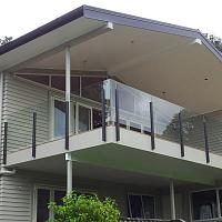 Стеклянные ограждения для балкона