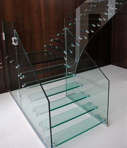 Маршевые стеклянные лестницы